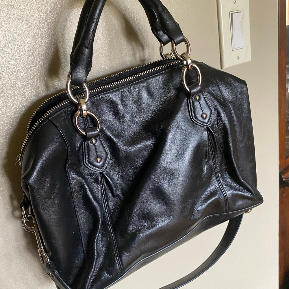Elegant Black Leather Handbag